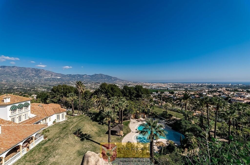 Außergewöhnliche imposante Villa