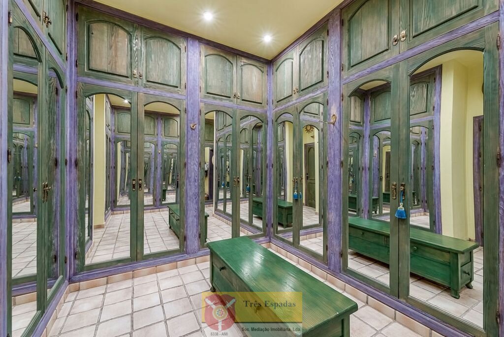 Außergewöhnliche imposante Villa